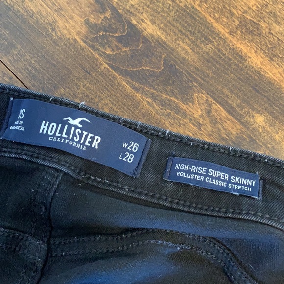 Hollister high rise super skinny jeans. - Picture 4 of 4